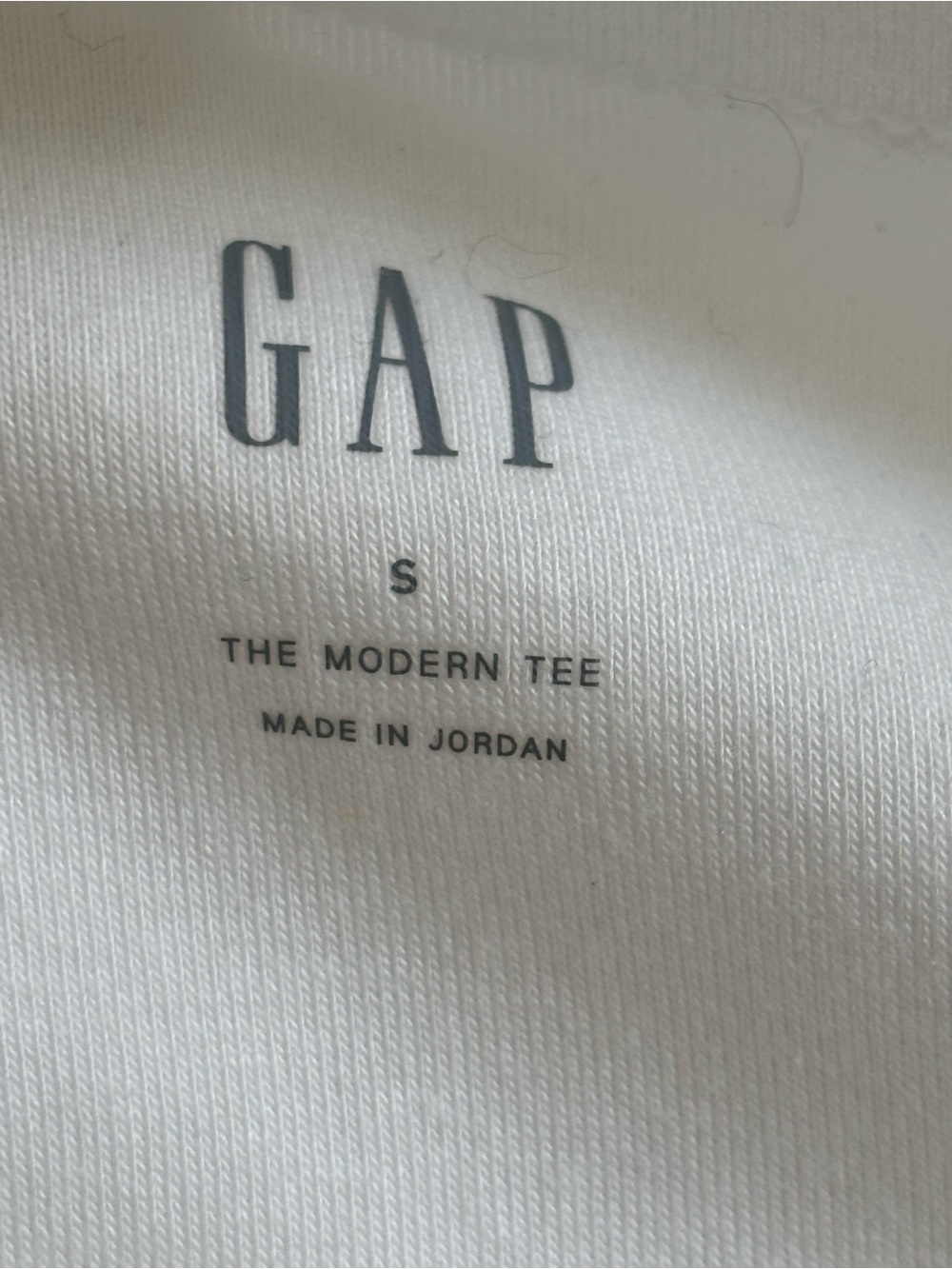 Gap The Modern Boatneck Tee - Picture 3 of 5